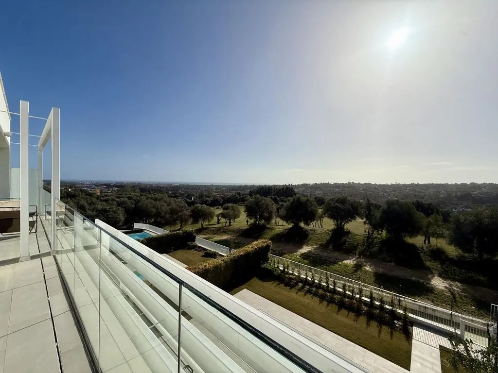 Rõdu - Golf Villa with Sea Views in Sotogrande