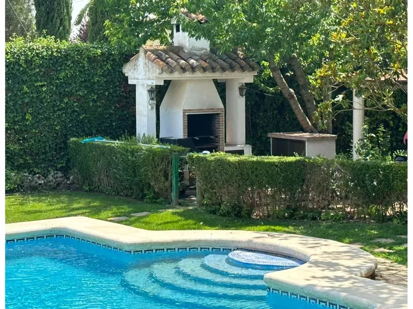 Piscine - Chalet with Pool in Luxury Urbanisation, Albacete
