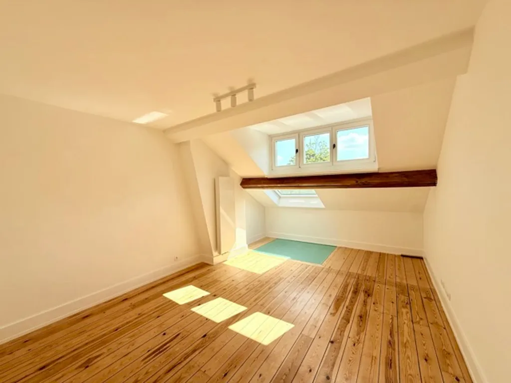 Pièces - Maison Beaux-Arts avec Terrasse à Ixelles