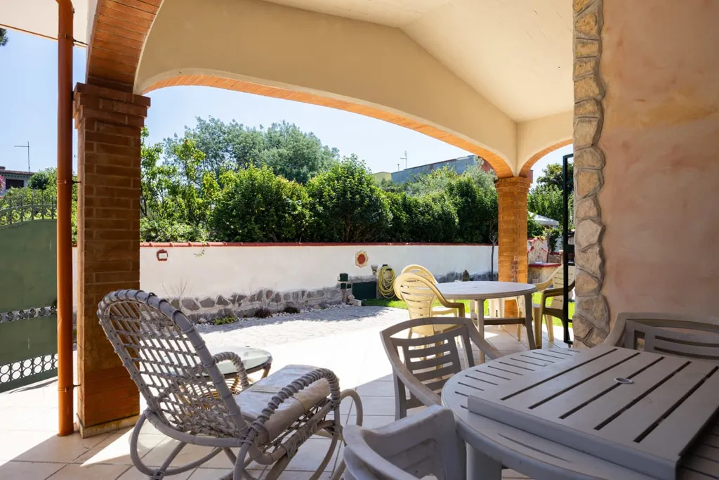 Terrass - Single-Family Villa with Garden in Ardea