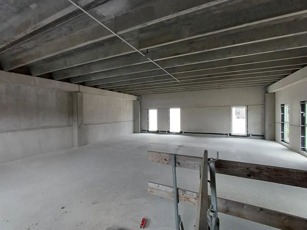 Toad - Commercial Property with Concierge Flat in Kortenberg