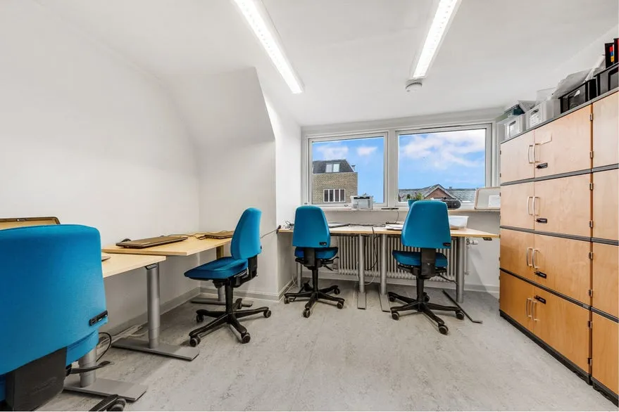 Bureau - Office Space with Parking in Glamsbjerg