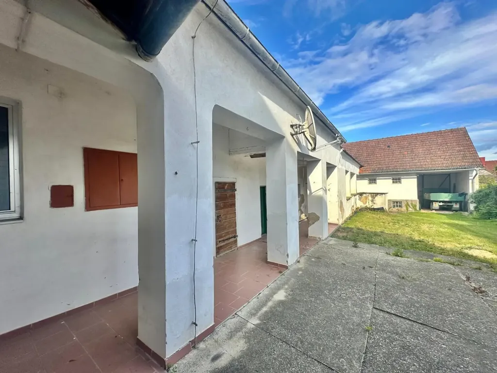 Garden - Renovatable Farmhouse in Niederabsdorf