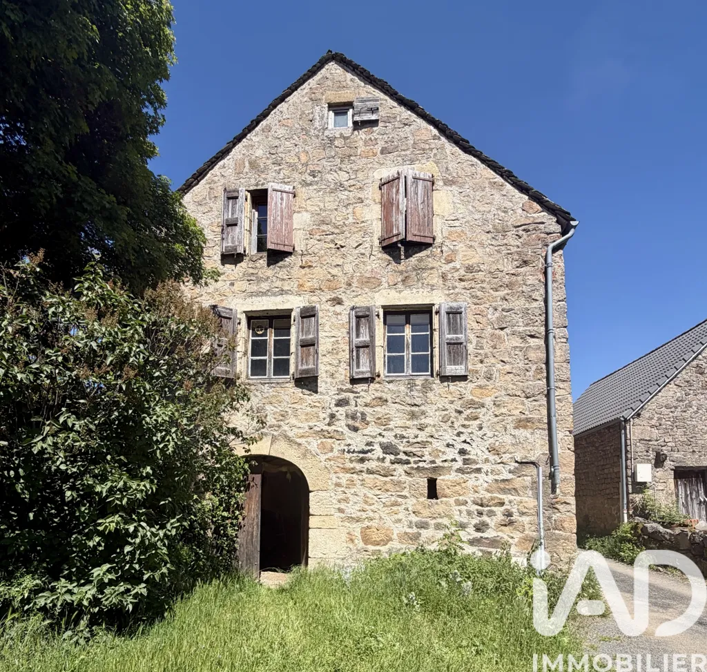 Exterior - Charming Stone House with Garden near Mende