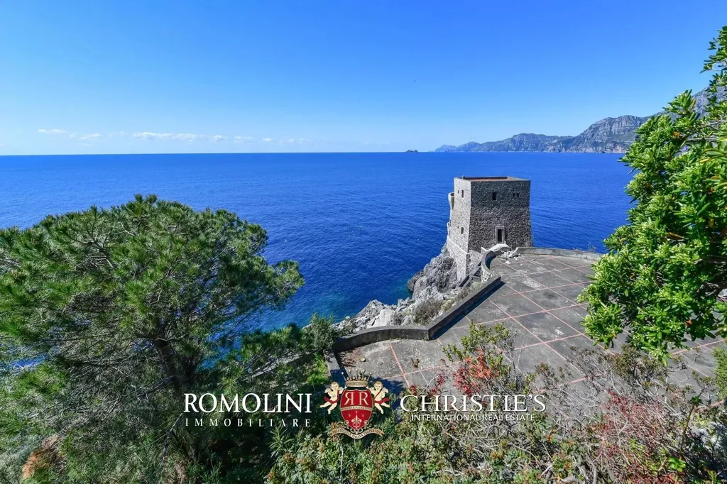 Aed - Waterfront Villa with Sea Access on Amalfi Coast