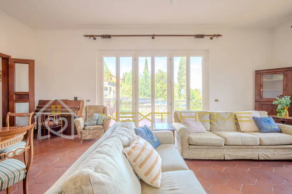 Living Room - Panoramic Villa with Garden in Bagno a Ripoli