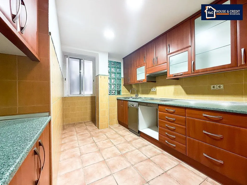 Köök - 2-Bedroom Flat with A/C in Valderas
