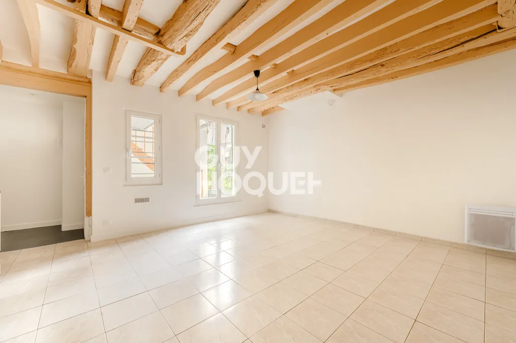 Rooms - Studio with Courtyard in Paris 12