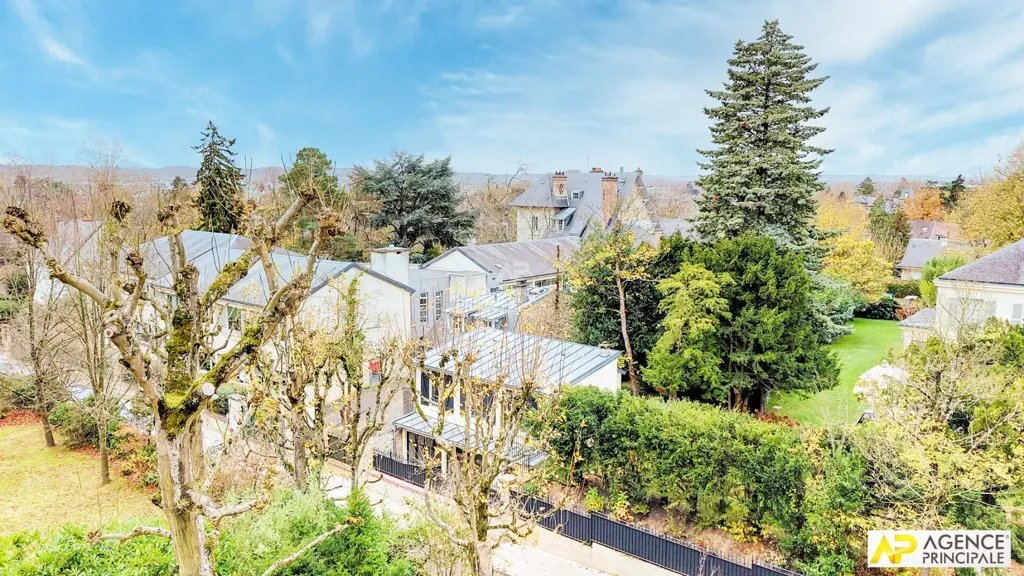 Vue aérienne - Appartement Duplex avec Jardin à Versailles