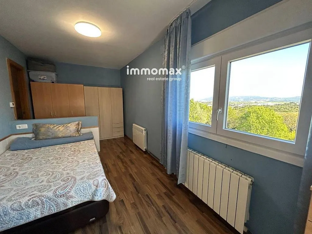 Chambres - Chalet with Garden and Garage in Palau-solità i Plegamans