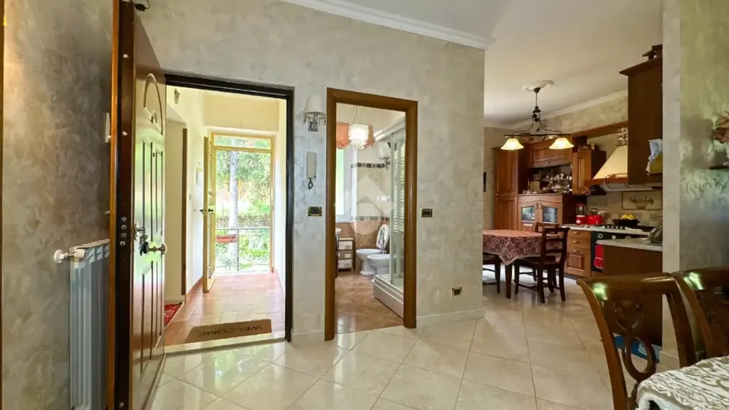 Salle à manger - 4-Room Apartment with Balcony in Monte Compatri