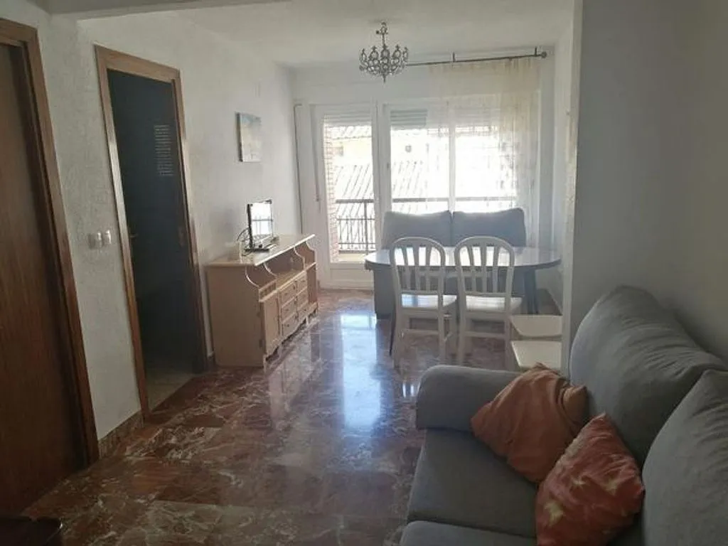 Séjour - Student Flat with Terrace in Granada's Realejo