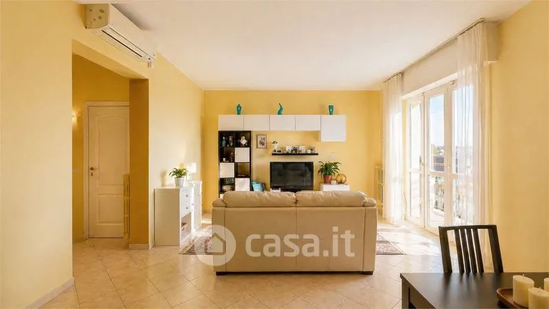 Elutuba - Spacious 3-Bedroom Apartment in Arcore