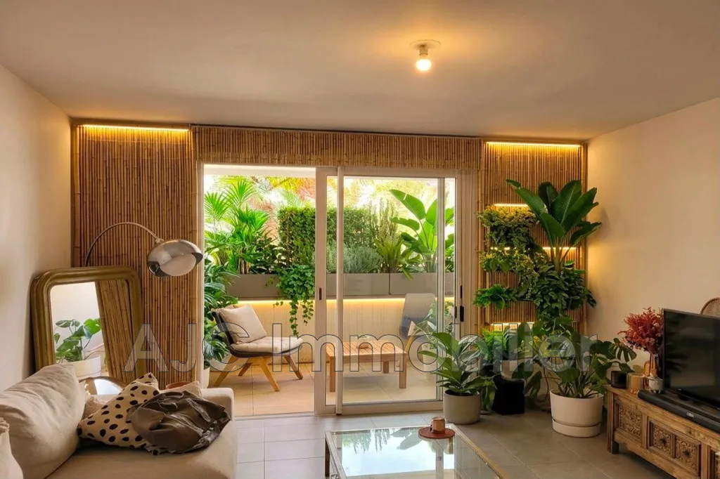 Soggiorno - Apartment with Terrace in Castelnau Centre
