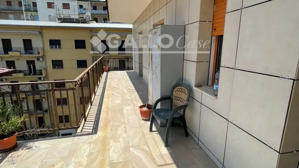 Balcon - Spacious Apartment with Terrace in Cosenza