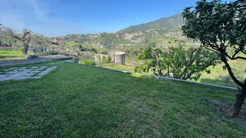Aed - Villa Apartment with Terraces in Sanremo