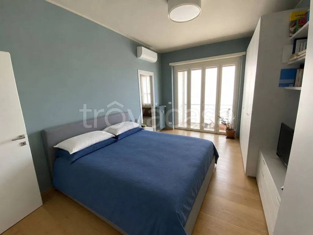 Magamistoad - Modernised 2-Bed Flat with Balcony in San Mauro Torinese