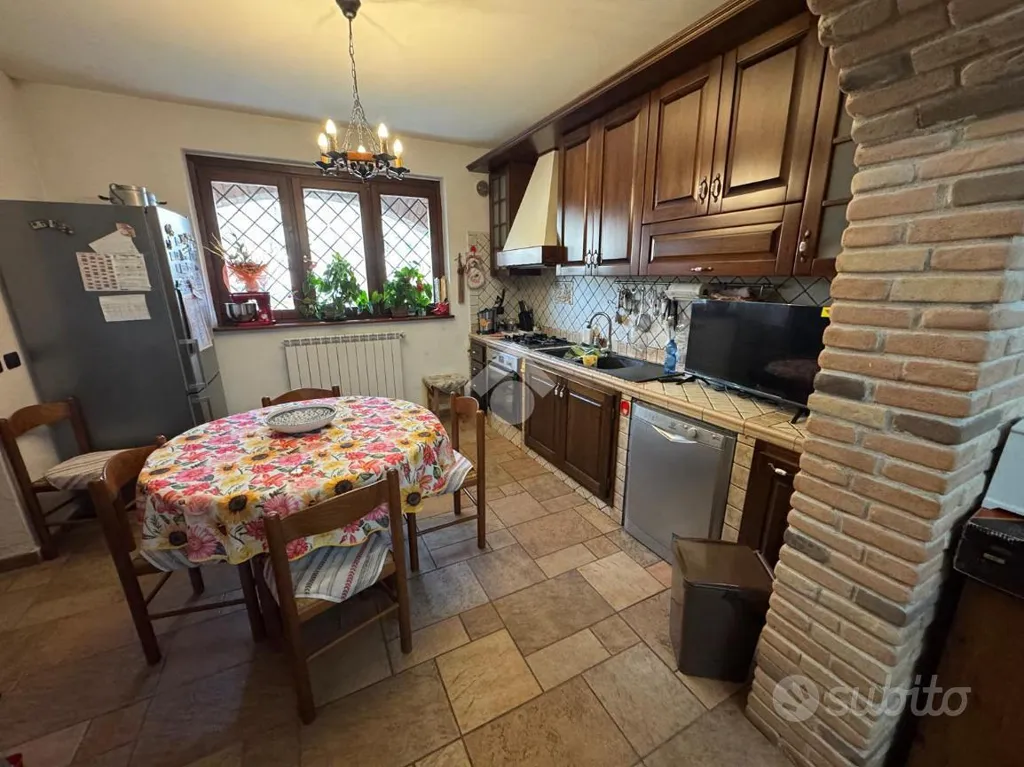 Köök - Single Villa with Garden in Capistrello