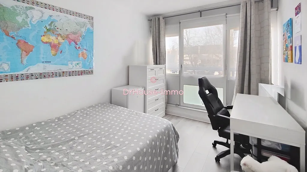 Magamistoad - Spacious Flat with Pool in Le Chesnay-Rocquencourt