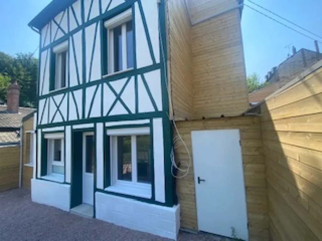 Extérieur - Maison rénovée avec cour à Elbeuf