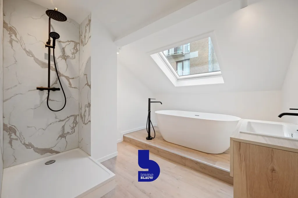 Vannitoad - Duplex Apartment with Character in Ostend