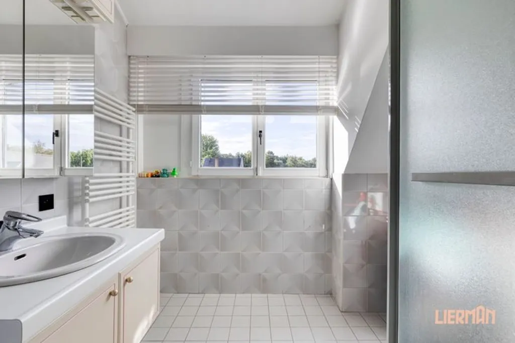 Bagni - Renovated House with Pool in Erembodegem