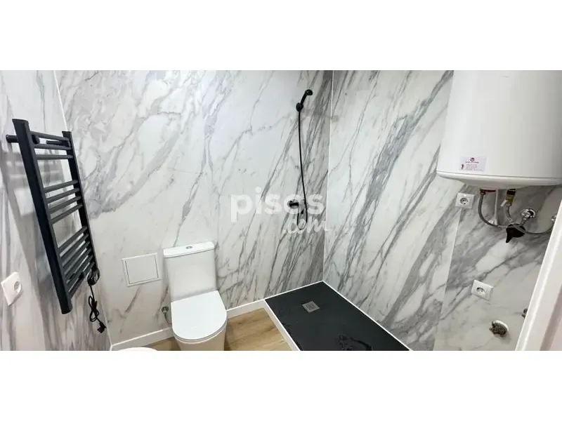 Salles de bain - Reformed Flat with Balcony in Bilbao's Old Town