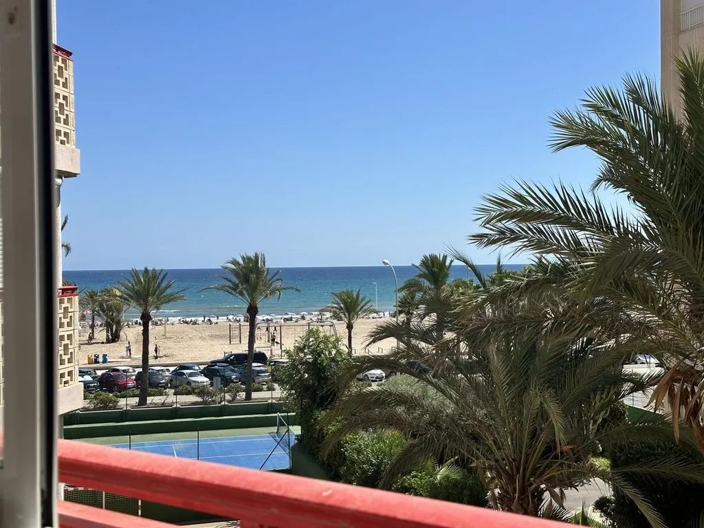 Balcon - Beachfront Flat with Pool in Alicante