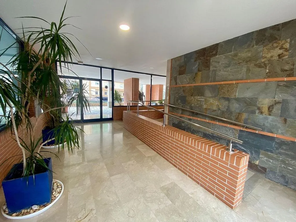 Esik - Spacious Apartment with Sea View in Caleta