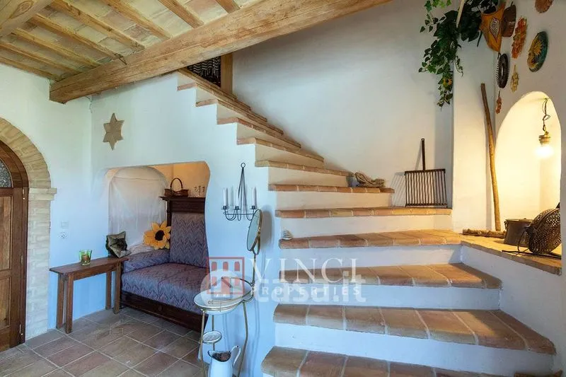 Elutuba - Rustic Casale with Pool in Montefiore dell'Aso