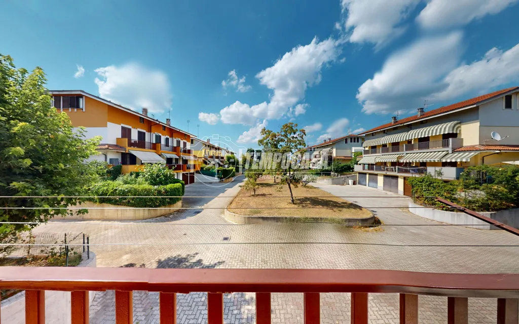 Balcon - Three-Level Townhouse with Private Garden in Bra
