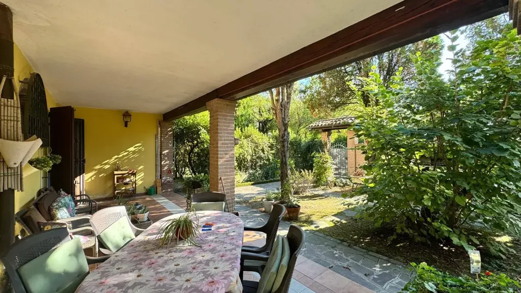 Terrasse - Rustic Villa with Garden in Castelfranco Emilia