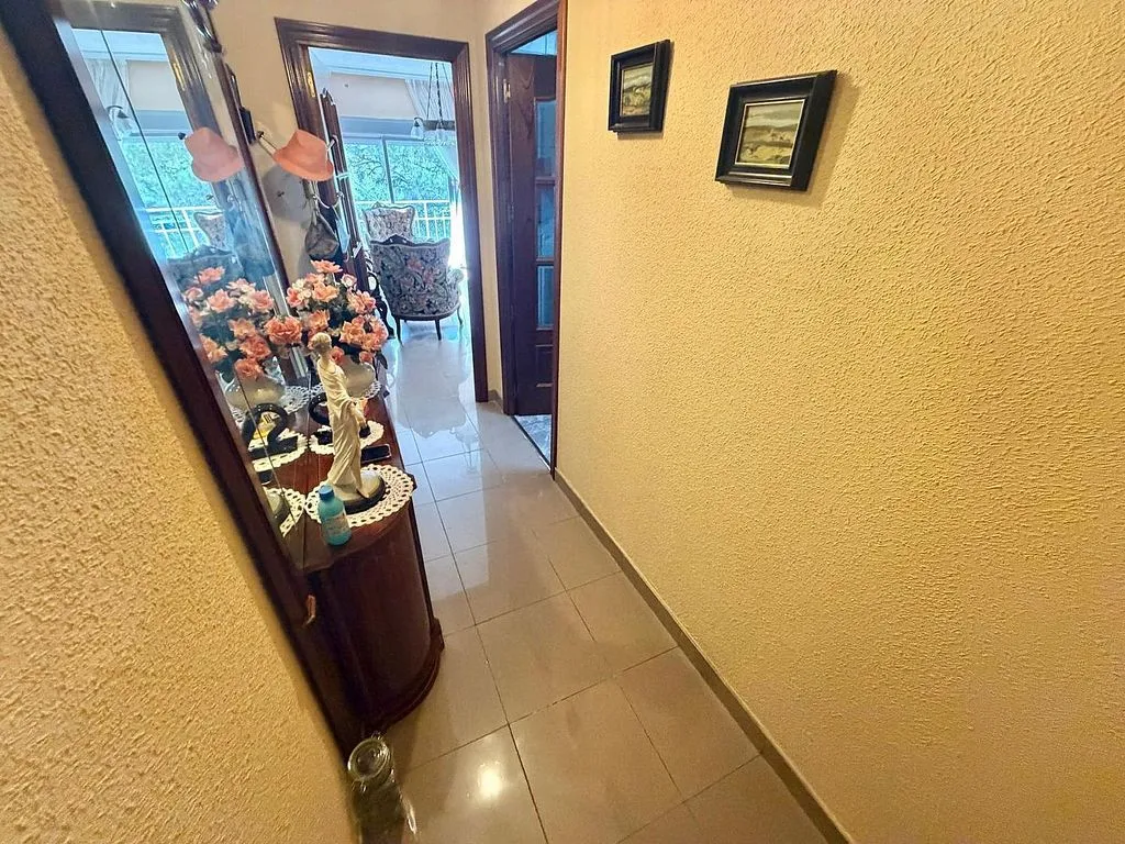 Esik - Apartment with Terrace in Sur-Este