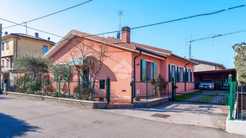Välivaade - Rustic Villa with Garden in Lazise