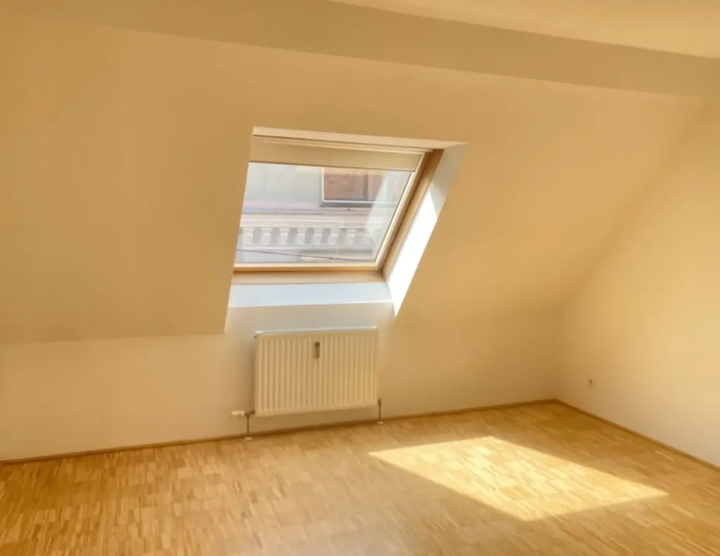 Stanze - Bright Loft Flat in Renovated Biedermeier House