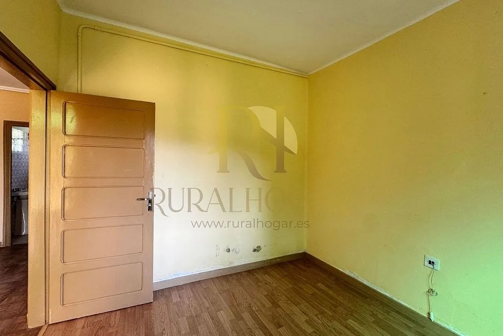 Rooms - Chalet with Garden in Matallana de Torío