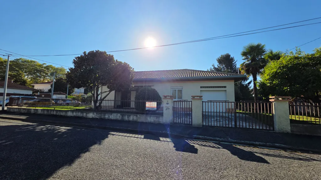 Välivaade - Detached House with Garden in L'Union