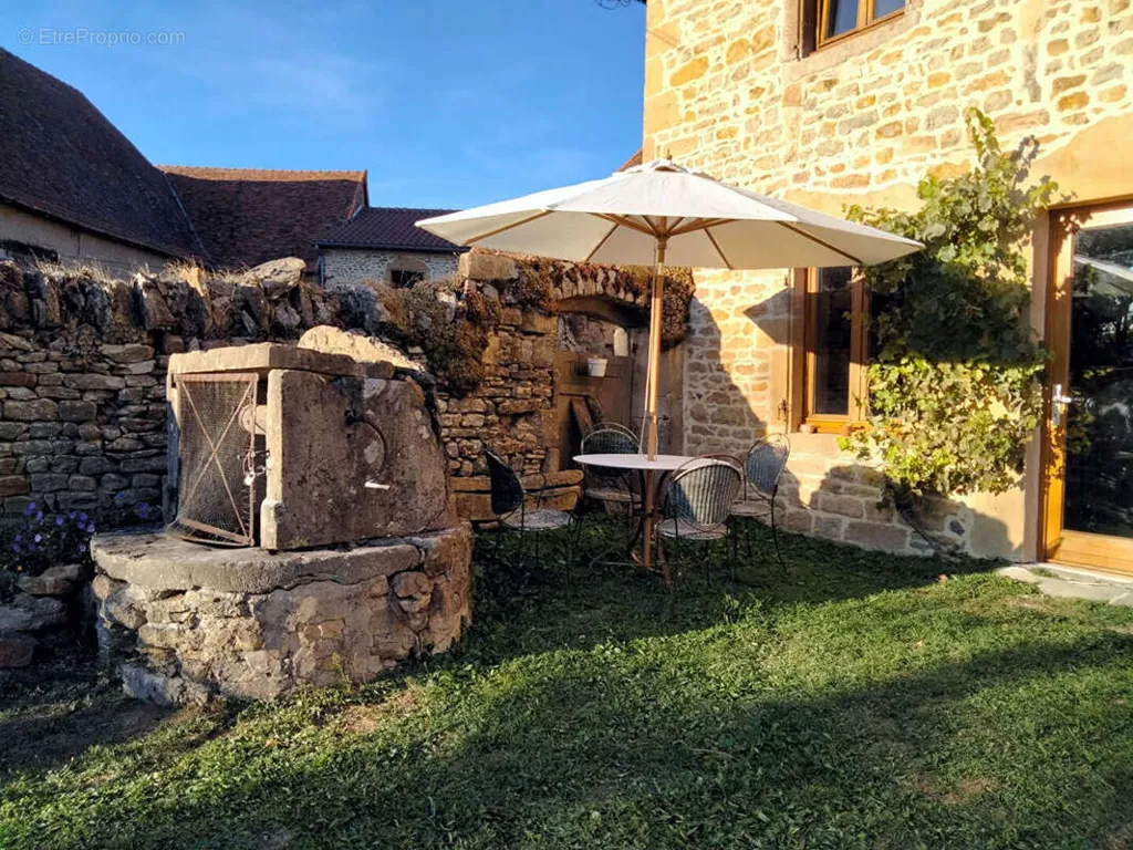 5-room house in Paray-Le-Monial