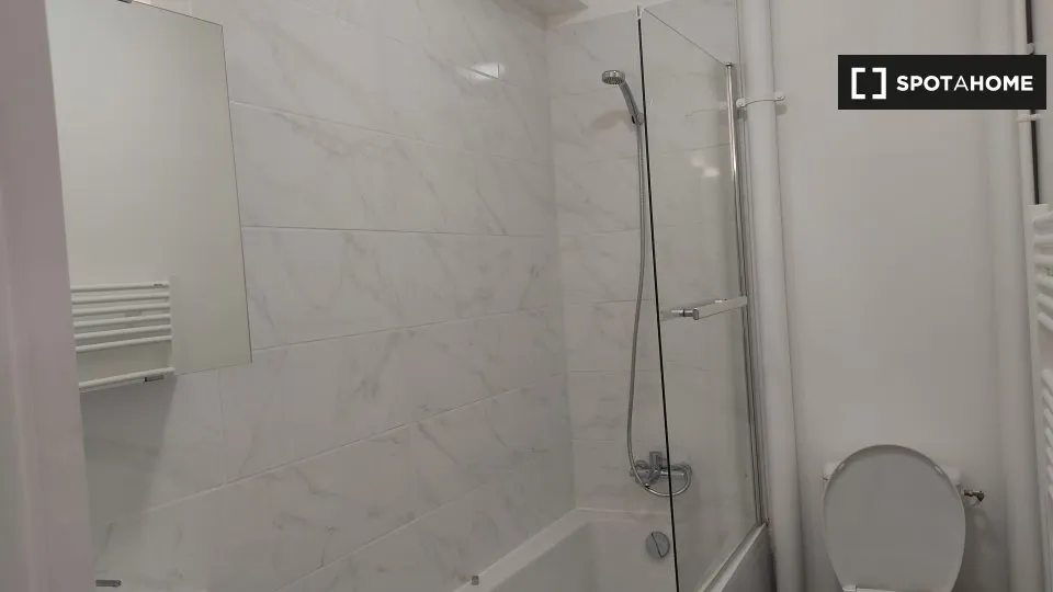 Salles de bain - Appartement 2 Pièces à Vincennes, Paris