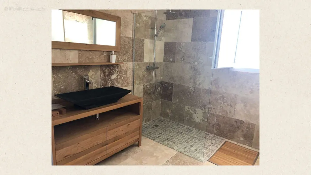 Bathrooms - Recent Villa with Garden in Saint-Michel-d'Euzet