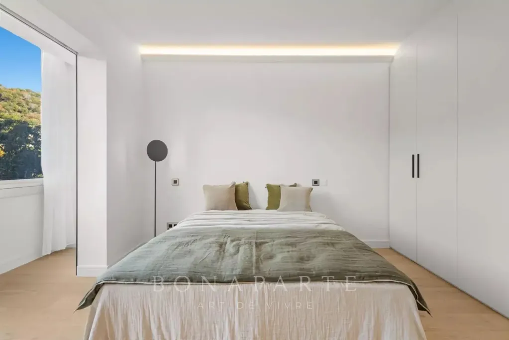 Chambres - Appartement Rénové avec Vue Panoramique à Cannes
