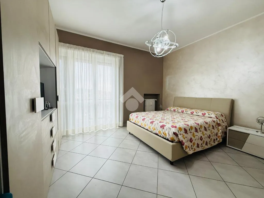 Chambres - Restored 3-Bedroom Flat with Balcony in Rivoli