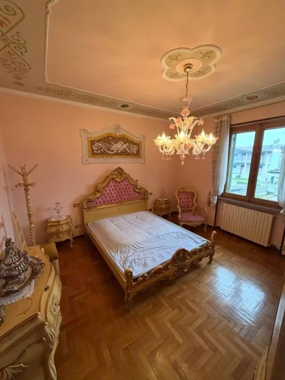 Chambres - Luxury Villa with Garden in Verolavecchia