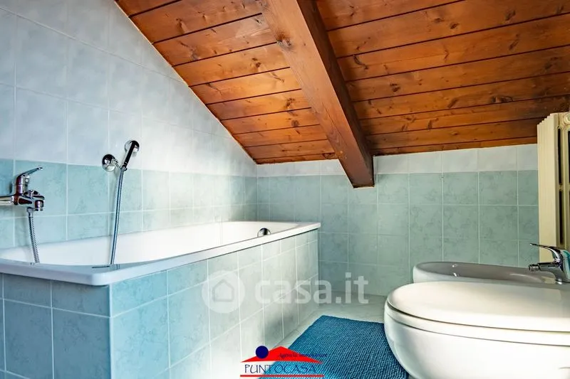Vannitoad - Two-Level Apartment with Balcony in Busca