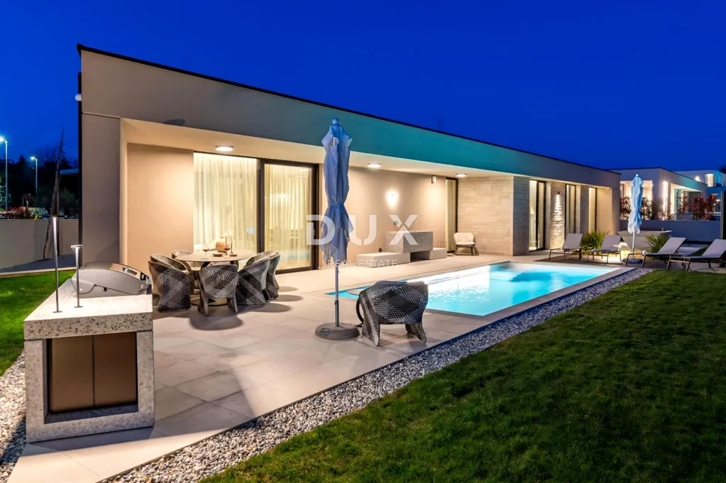 Piscine - Luxury Villa with Sea View near Poreč