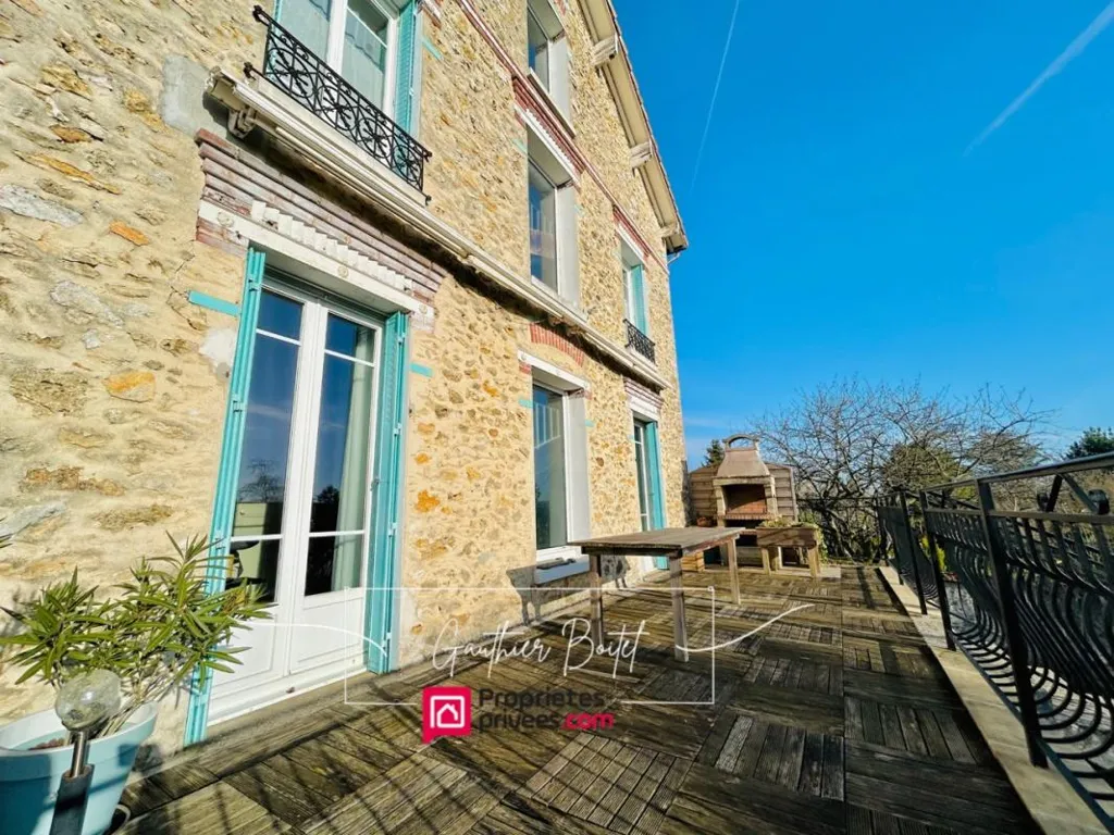 Terrasse - Maison de Maître avec Jardin à Boissy-le-Châtel
