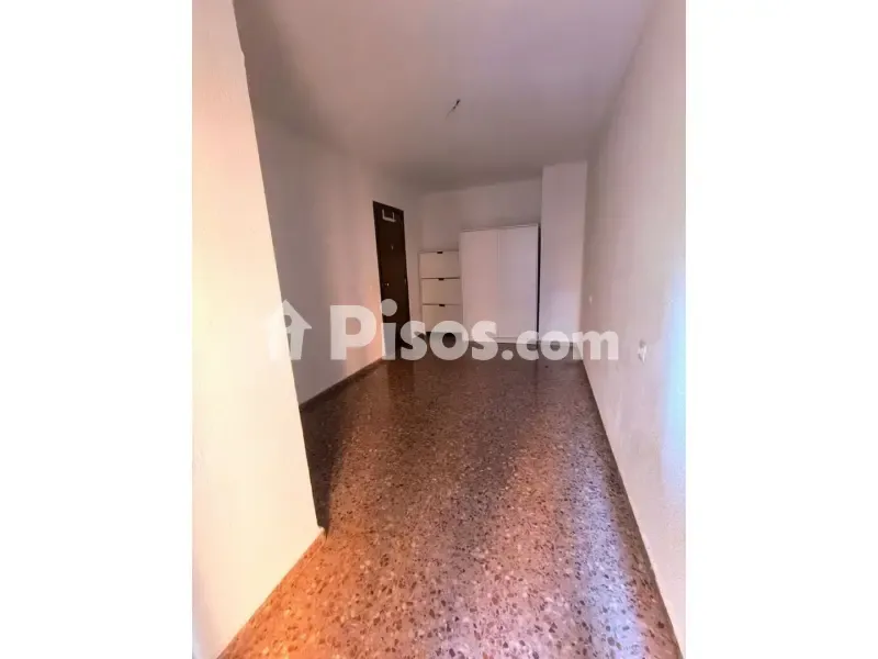Esik - Apartment with Balcony in Valencia