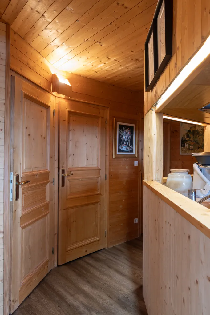 Hallway - Charming Apartment with Mountain View in Courchevel 1850
