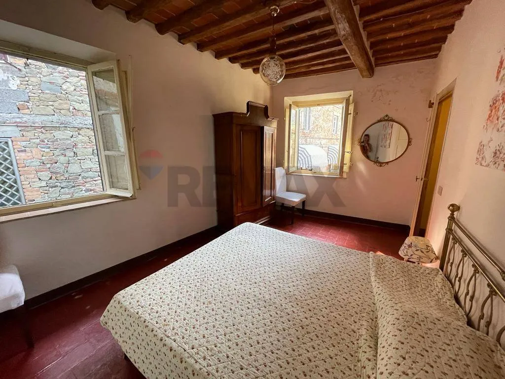 Dormitorios - Semi-Independent House in Historic Benabbio