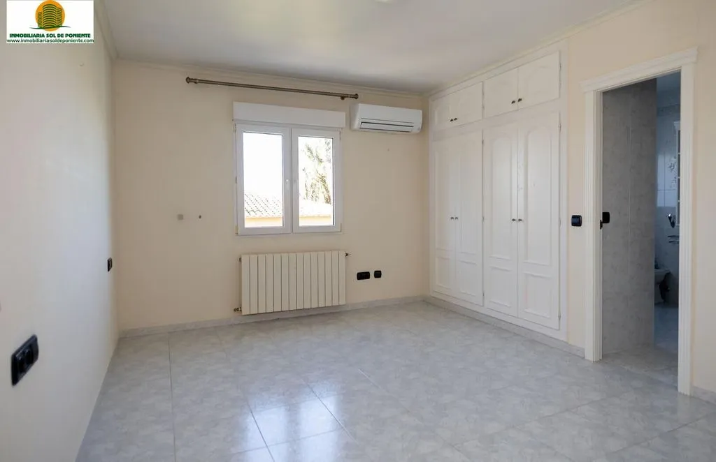 Pièces - Luxury Villa with Sea View in Denia